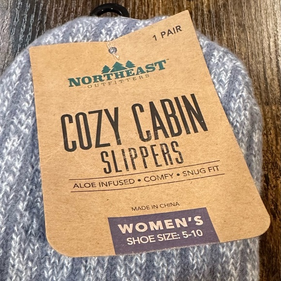 Northeast Outfitters Women’s Cozy Cabin Slippers NWT Shoe size 5-10 - Picture 4 of 4